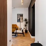 With Balcony Downtown By Renters * Gdynia