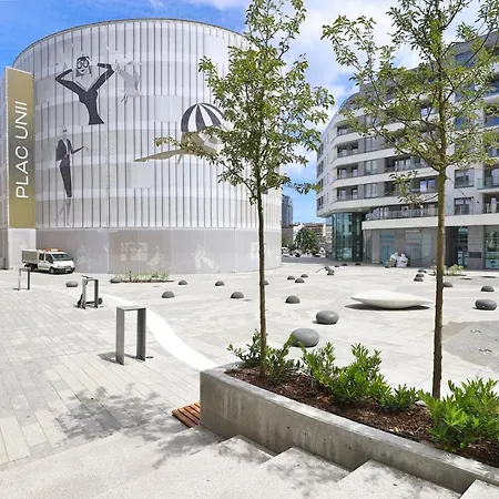 With Balcony Downtown By Renters Gdynia