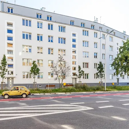 Appartamento With Balcony Downtown By Renters
